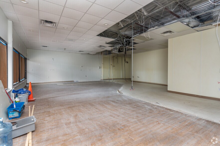 More Photos Of 1001-1041 N Collier Blvd, Marco Island Unknown For Lease