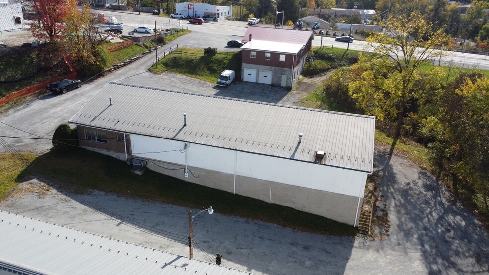 More Photos Of 76 Clair St, Irwin Warehouse For Lease