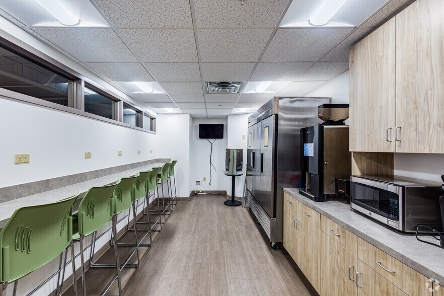 More Photos Of 2408-2488 E 81st St, Tulsa Medical For Lease