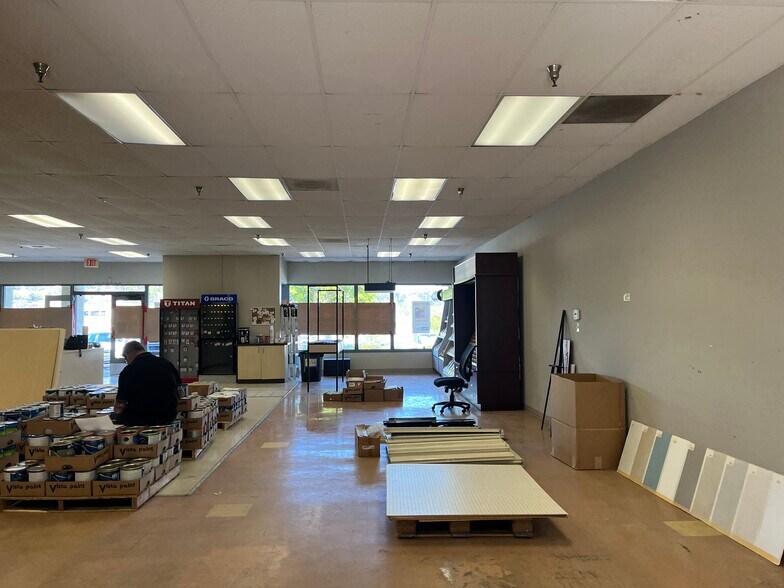 More Photos Of 270 N El Camino Real, Encinitas Storefront Retail Office For Lease