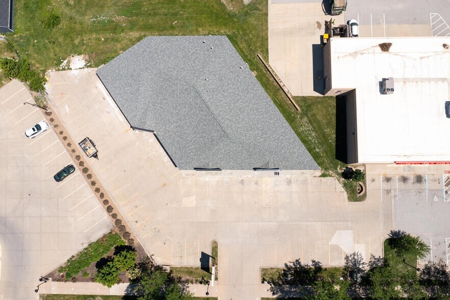 More Photos Of 2411 2nd St, Coralville Unknown For Sale