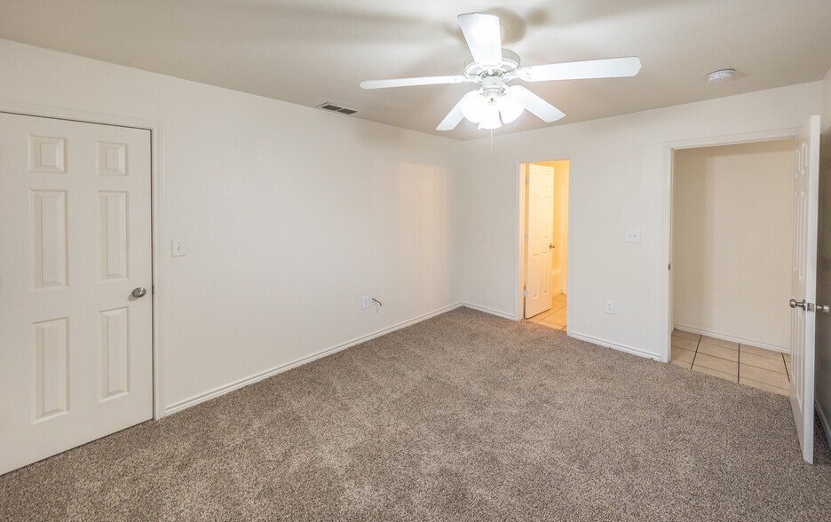 More Photos Of 602 N Belmont, Lubbock Apartments For Sale