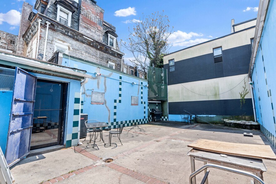 More Photos Of 492 Bay St, Staten Island Storefront Retail Residential For Lease