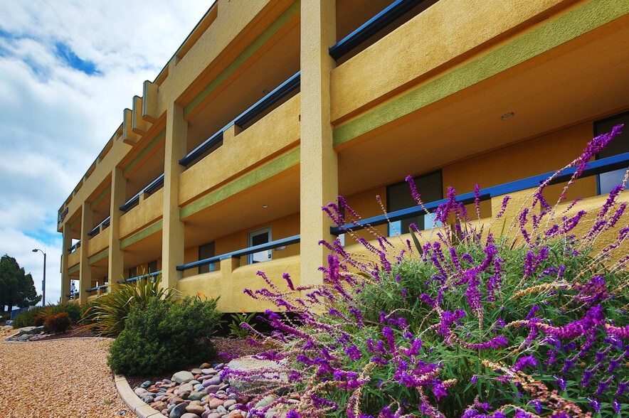 More Photos Of 4565 Ruffner St, San Diego Office For Lease