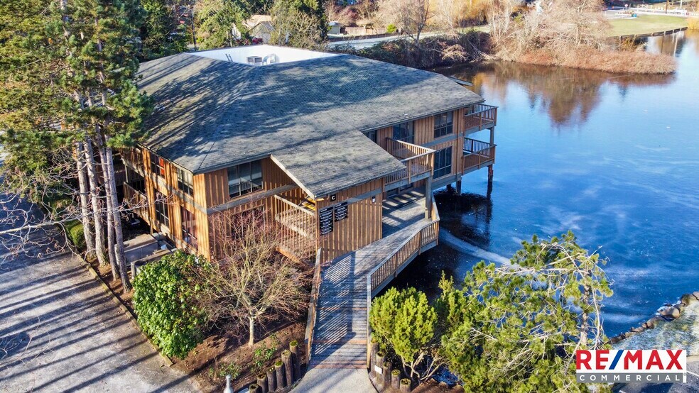 More Photos Of 20102 Cedar Valley Rd, Lynnwood Office For Sale