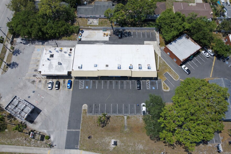 More Photos Of 8010-8022 N 56th St, Tampa Storefront Retail Office For Lease
