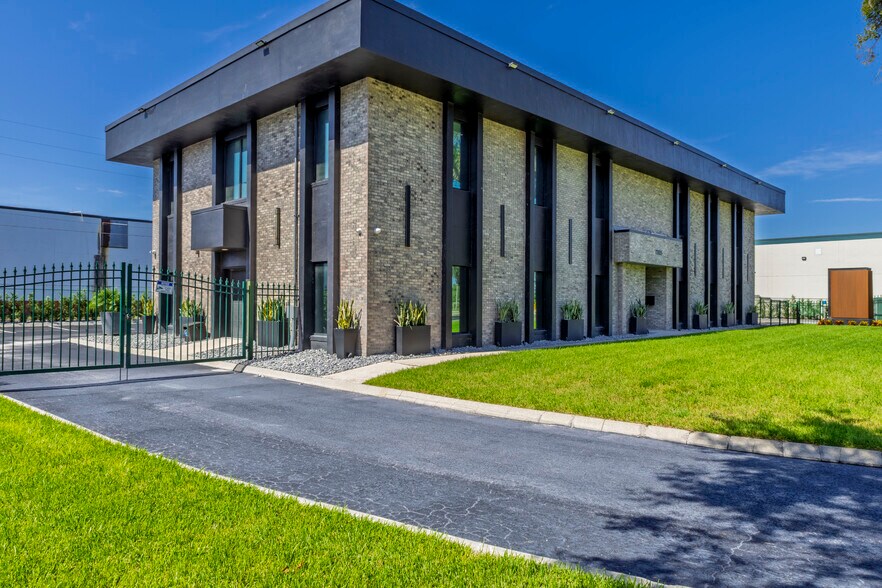 More Photos Of 7335 Lake Ellenor Dr, Orlando Office For Sale