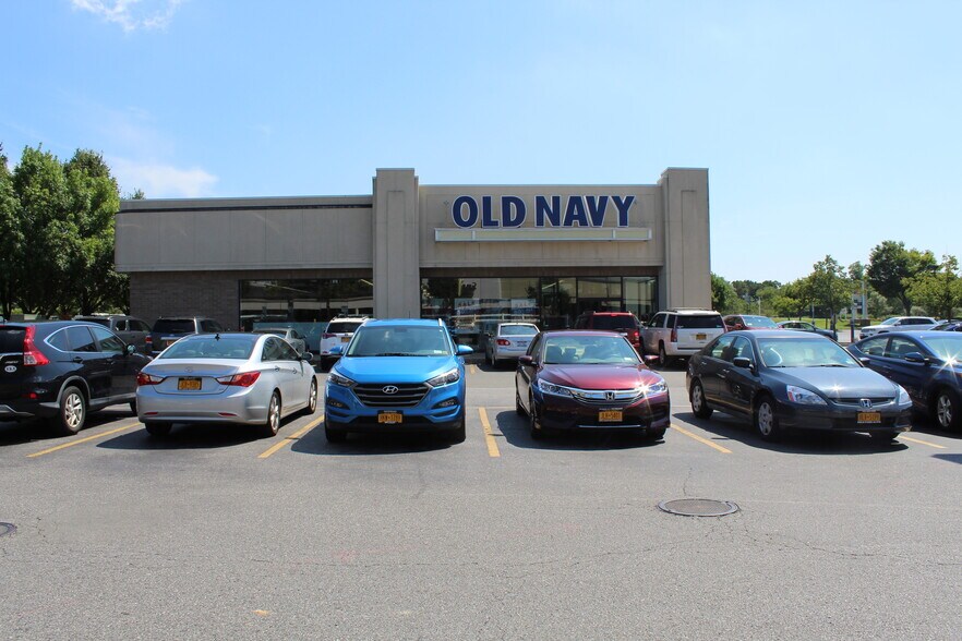 More Photos Of 5147-5151 Sunrise Hwy, Bohemia Unknown For Lease