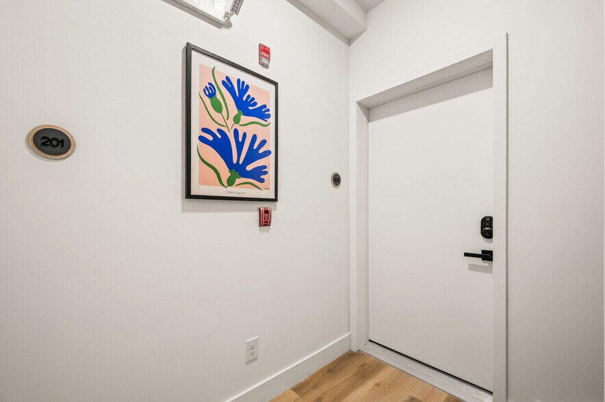 More Photos Of 4921 Chester Ave, Philadelphia Multifamily For Sale