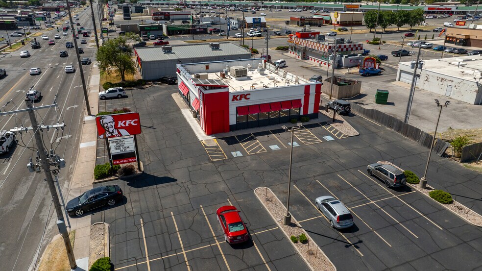 More Photos Of 2347 S Seneca St, Wichita Fast Food For Sale