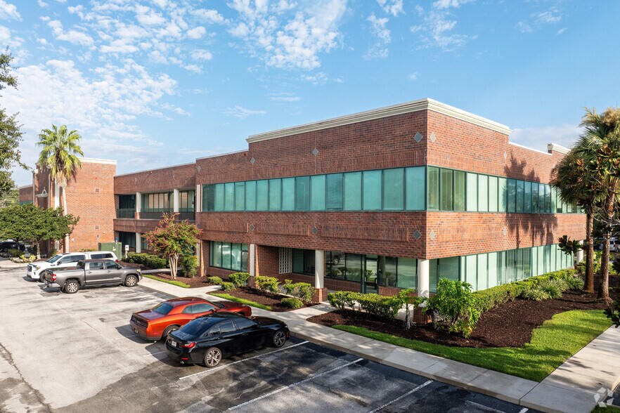 More Photos Of 3361 Rouse Rd, Orlando Office For Lease