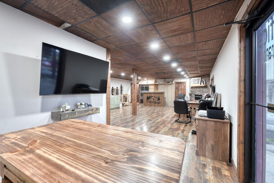 More Photos Of 86 Old Blue Ridge Hwy, Blairsville Warehouse For Sale