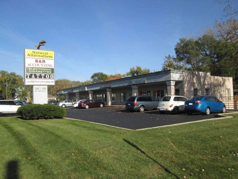 More Photos Of 1305-1385 N Lafox, South Elgin General Retail For Sale