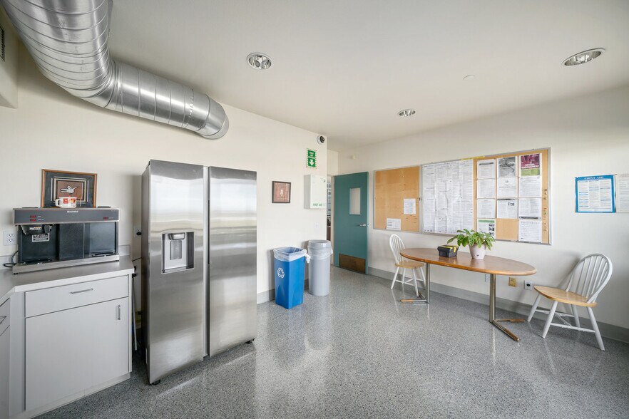 More Photos Of 4301 Second Wind Way, Paso Robles Office For Lease