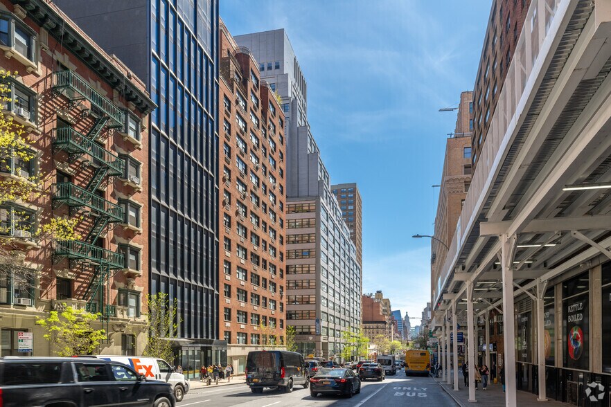 More Photos Of 215 Lexington Ave, New York Office For Lease