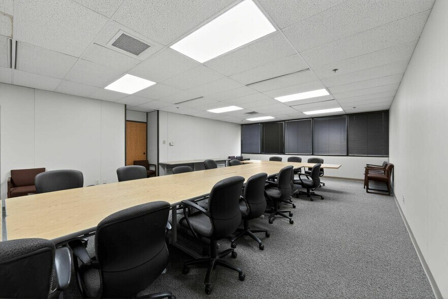More Photos Of 400 TechneCenter Dr, Milford Office For Sale