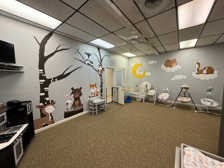 More Photos Of 3001-3027 Lackland Rd, Fort Worth Unknown For Sale