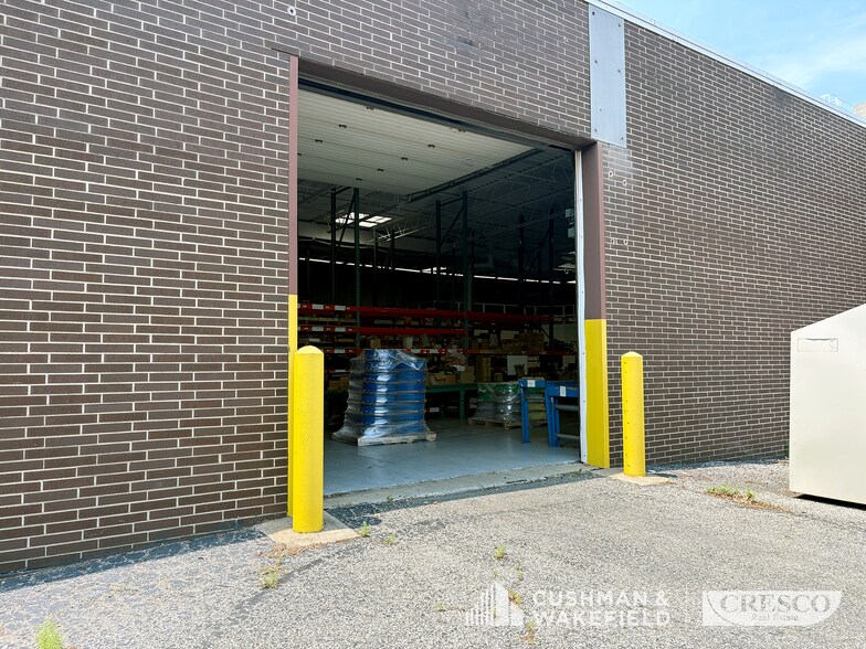 More Photos Of 4530 Hamann Ind Pky, Willoughby Manufacturing For Lease