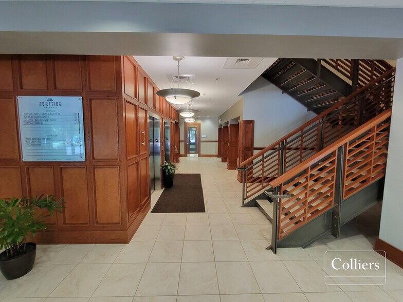 More Photos Of 421 Wando Park Blvd, Mount Pleasant Office For Sale