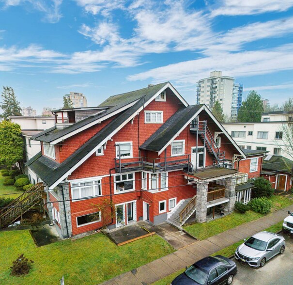 Primary Photo Of 1696 11th Ave W, Vancouver Apartments For Sale