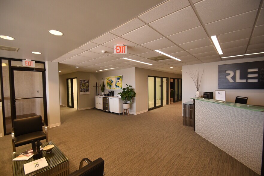 More Photos Of 901 13th Ave E, West Fargo Office For Sale