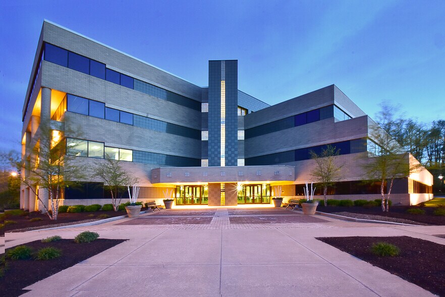 More Photos Of 4040 Embassy Pky, Akron Office For Lease