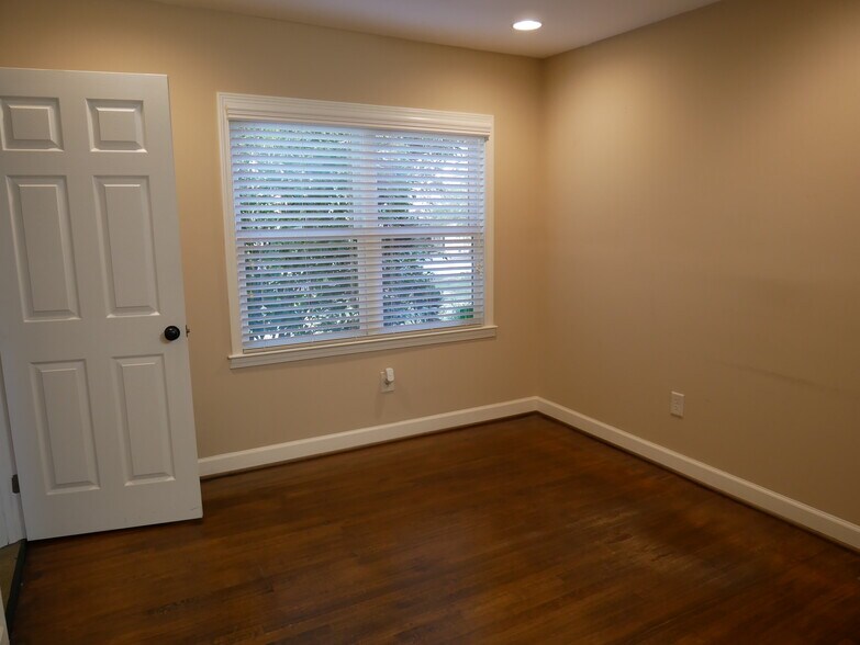 More Photos Of 496 Medlock Rd, Decatur Office Residential For Lease