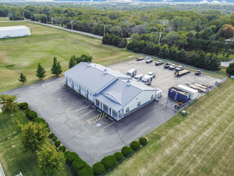 More Photos Of 801 N River St, Derby Warehouse For Sale