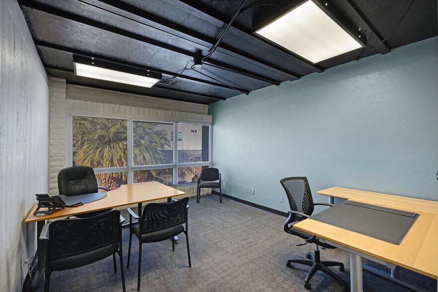 More Photos Of 2942 N 24th St, Phoenix Office For Sale