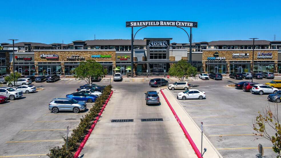 More Photos Of 7915 W Loop 1604 N, San Antonio General Retail For Lease