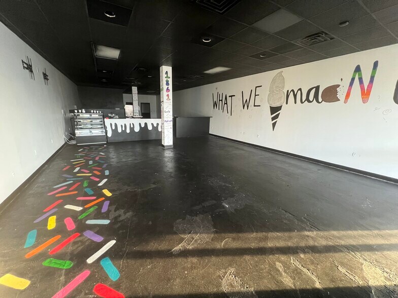 More Photos Of 10730-10750 Atlantic Blvd, Jacksonville Unknown For Lease