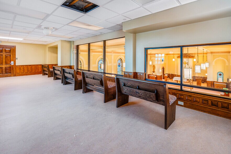 More Photos Of W2658 WI-33, La Crosse Assisted Living For Sale
