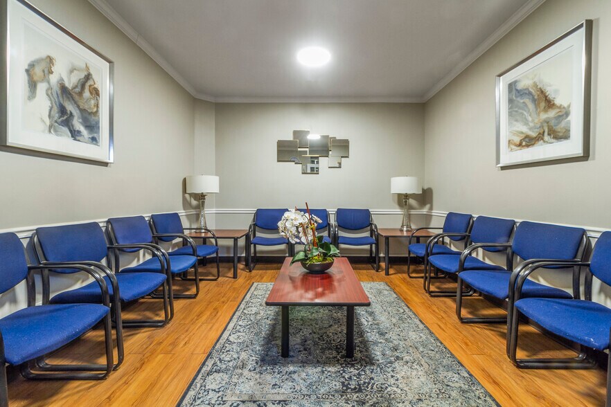 More Photos Of 98120 Queens Blvd, Rego Park Apartments For Sale