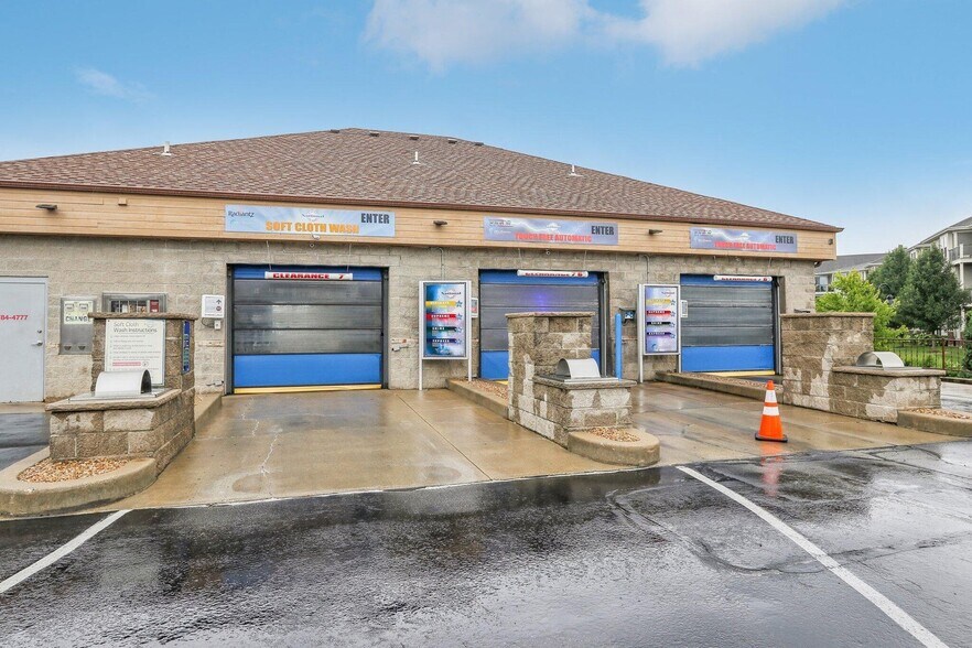 More Photos Of 14967 W National Ave, New Berlin Carwash For Sale