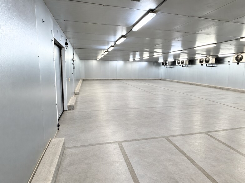 More Photos Of 2501 E President St, Savannah Food Processing For Lease
