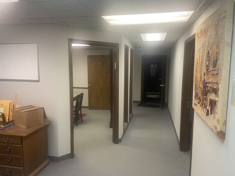 More Photos Of 2120-2140 Winter Ave, Indianapolis Light Distribution For Sale