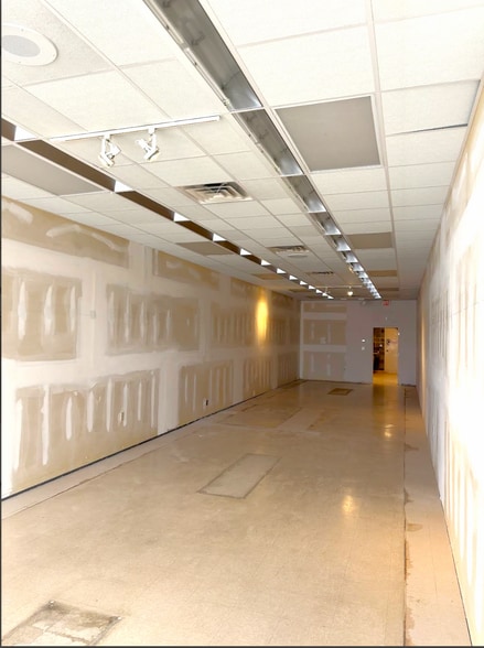More Photos Of 5910 Reagan Ln, Ooltewah General Retail For Lease