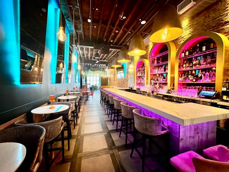 More Photos Of 184-186 Dyckman St, New York Storefront For Lease