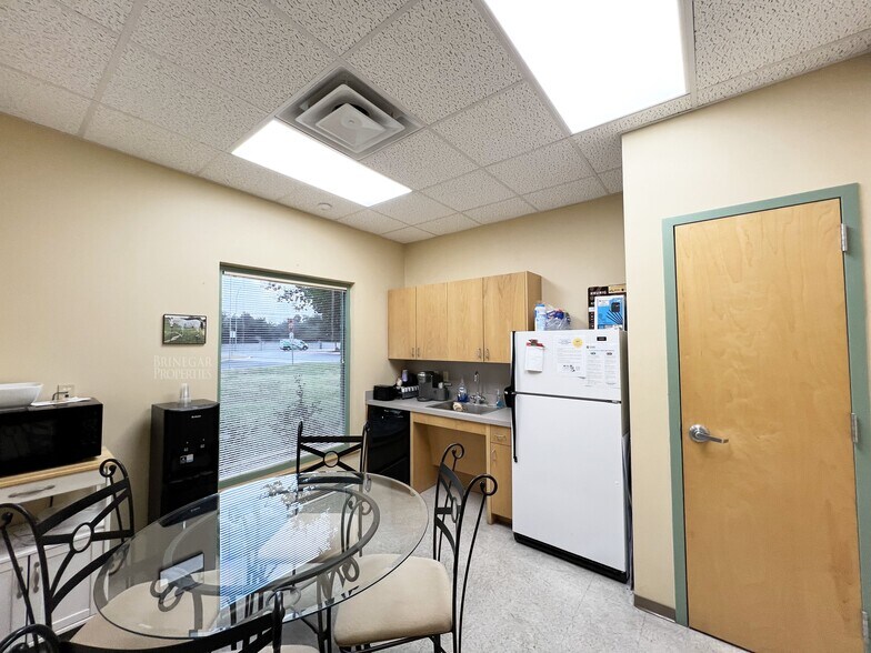 More Photos Of 12128 Ranch Road 620 N, Cedar Park Bank For Sale