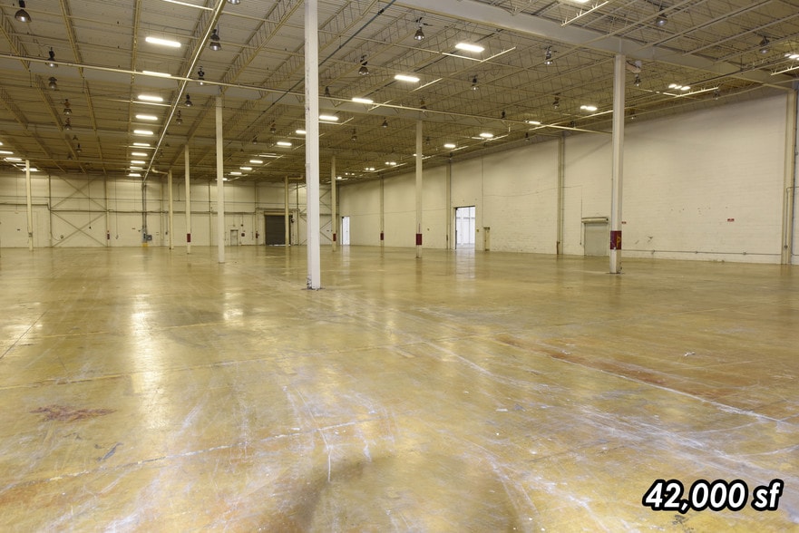 More Photos Of 2525 Monroe Blvd, Norristown Distribution For Lease