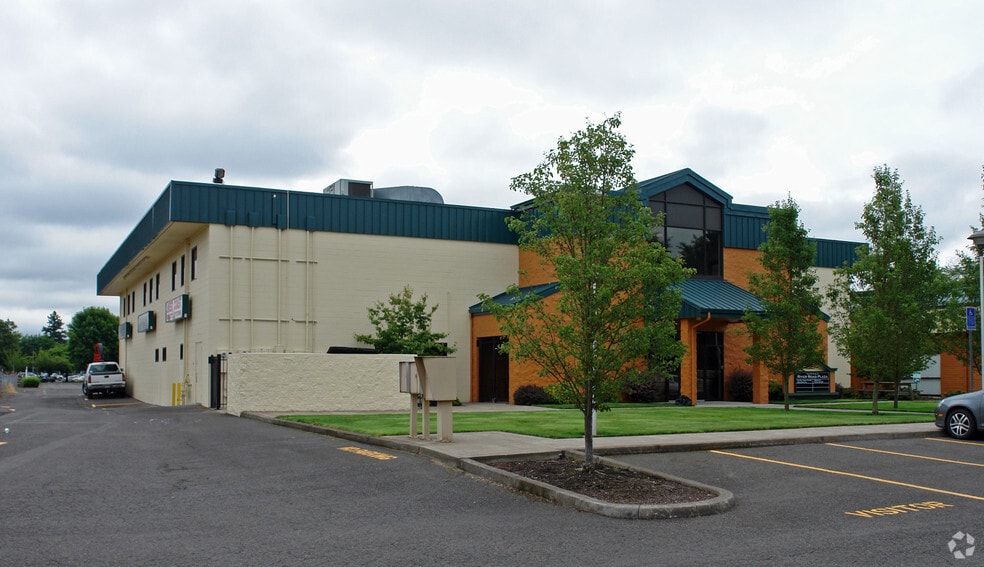 More Photos Of , Eugene General Retail For Sale