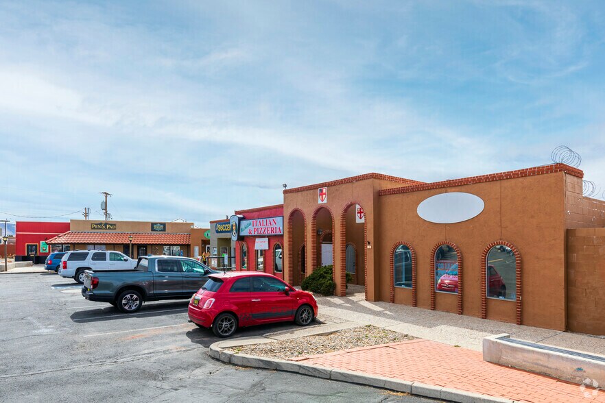 More Photos Of 3107 Eubank Blvd, Albuquerque Unknown For Lease