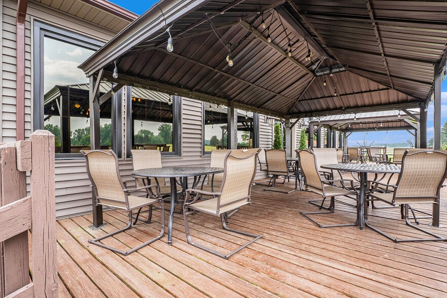 More Photos Of 2280 S Reese Rd, Reese Restaurant For Sale