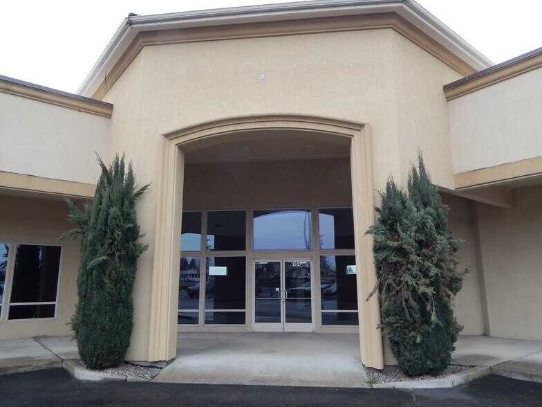 More Photos Of 145 Myrtle St, Sutherlin Unknown For Lease