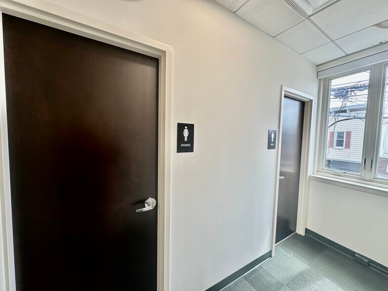 More Photos Of 239 Mill St, Greenwich Office For Lease