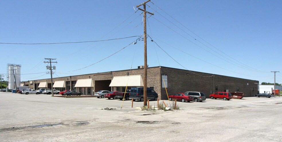 More Photos Of 5300-5328 W 123rd Pl, Alsip Warehouse For Lease