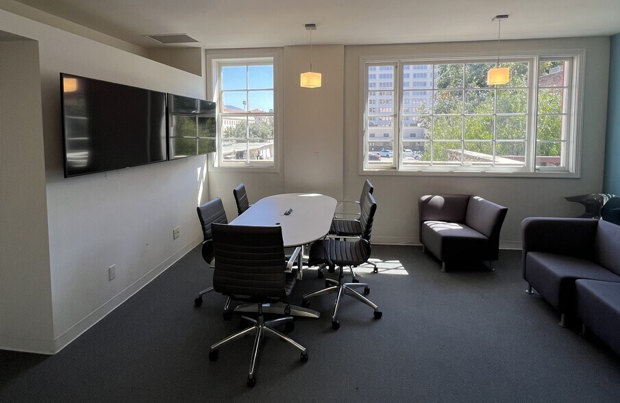 More Photos Of , Pasadena Office For Sale