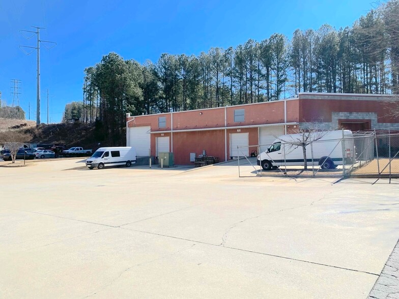 More Photos Of 3110 Moon Station Rd NW, Kennesaw Distribution For Lease