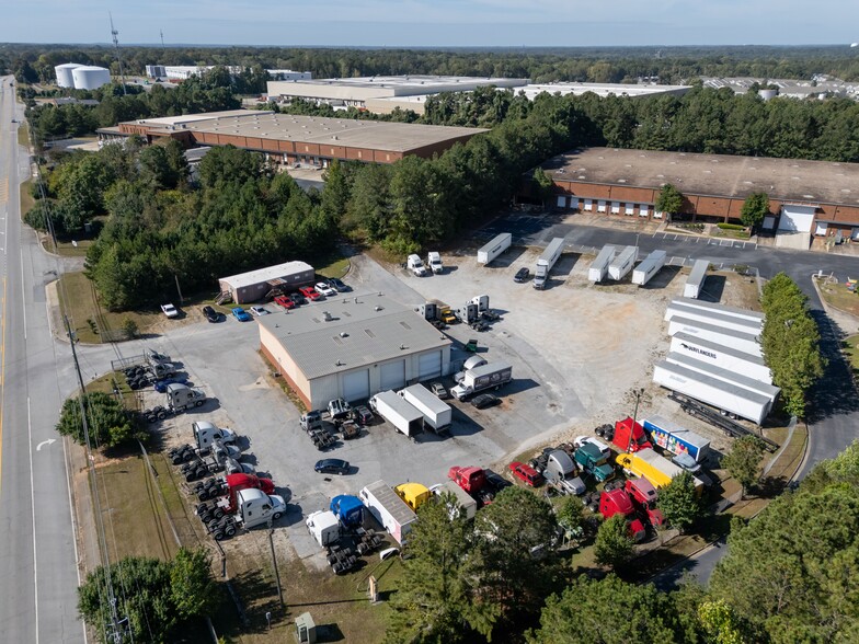 More Photos Of 7535 Southlake Pky, Jonesboro Truck Terminal For Lease