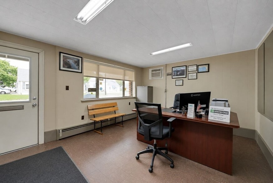 More Photos Of 111 Main St, Little Ferry Auto Repair For Sale